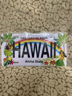 Hawaii Aloha State Decorative License Plate - White with Rainbow & Green Accents